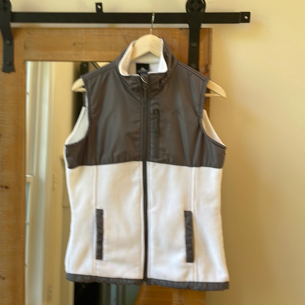 Snozu The Platinum Collection Fleece Vest Size M